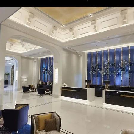Отель Grande Centre Point Sukhumvit 55 Thong Lo